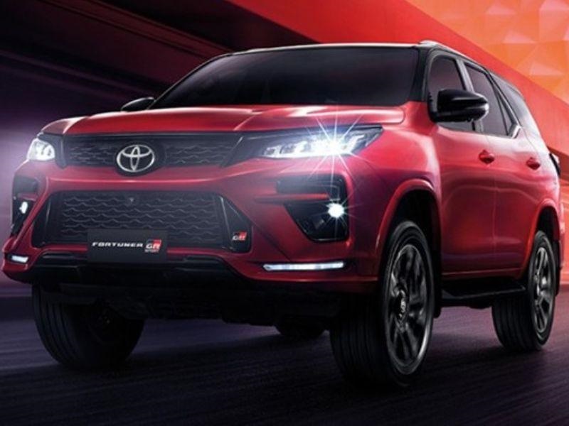 xe-toyota-fortuner-2023-4